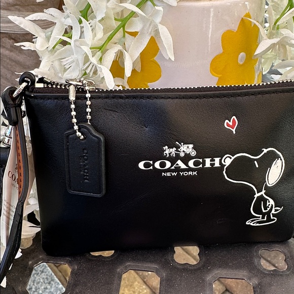 Coach Black Snoopy Clutch - Picture 7 of 12
